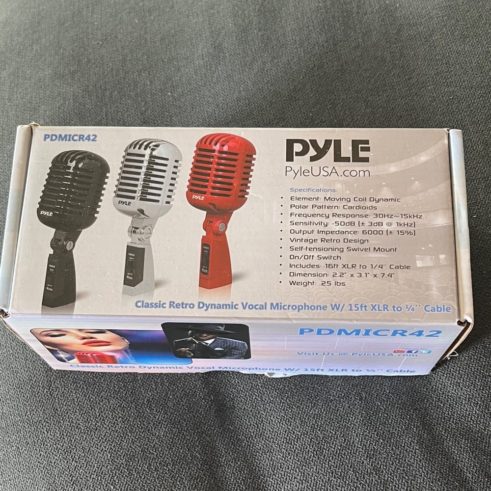 Pyle Classic Retro Dynamic Vocal Microphone - Red, Black, Silver